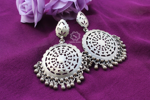 Beautifully Carved Ghungroo Chandbali Earrings