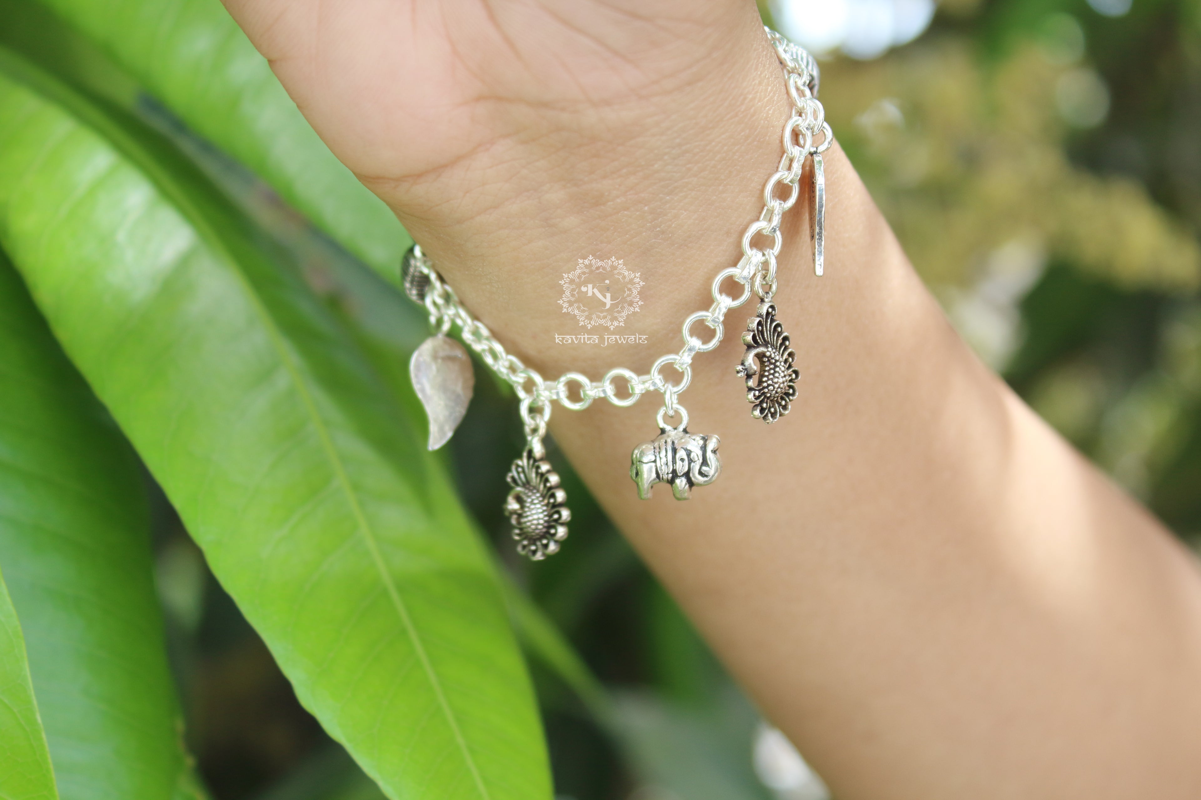 Bangles/Kadas/Bracelet