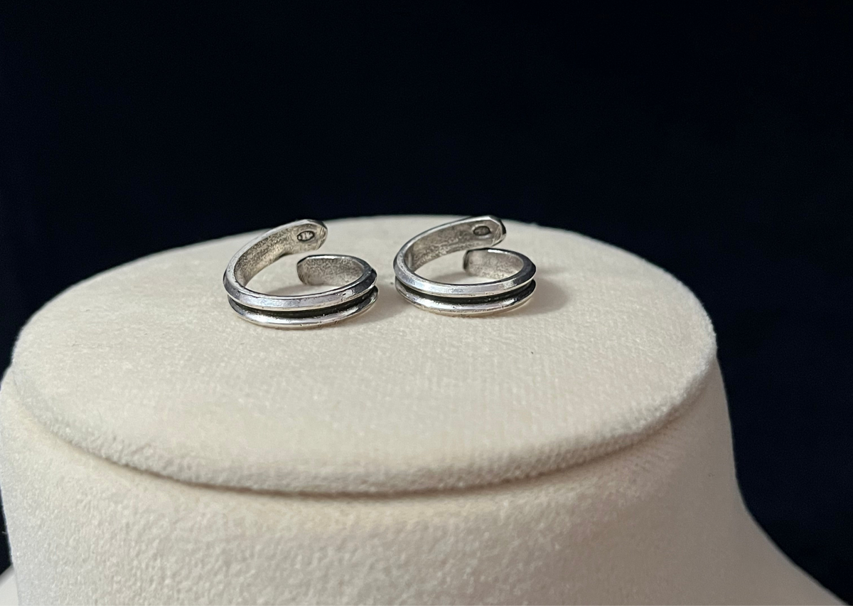 Carved Line Challa Toe Ring