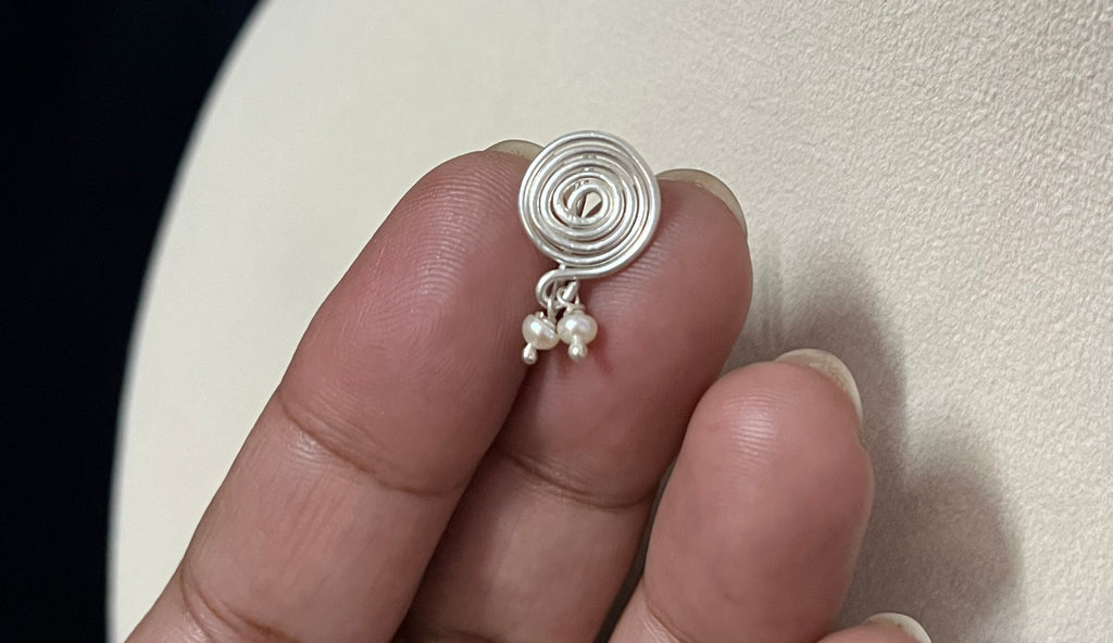Spiral Pearl Drop Clip-On Nose pin