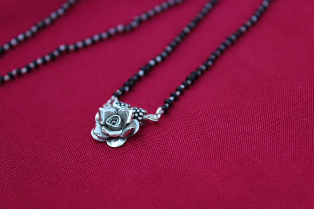 3D Bloom Rose Mangalsutra