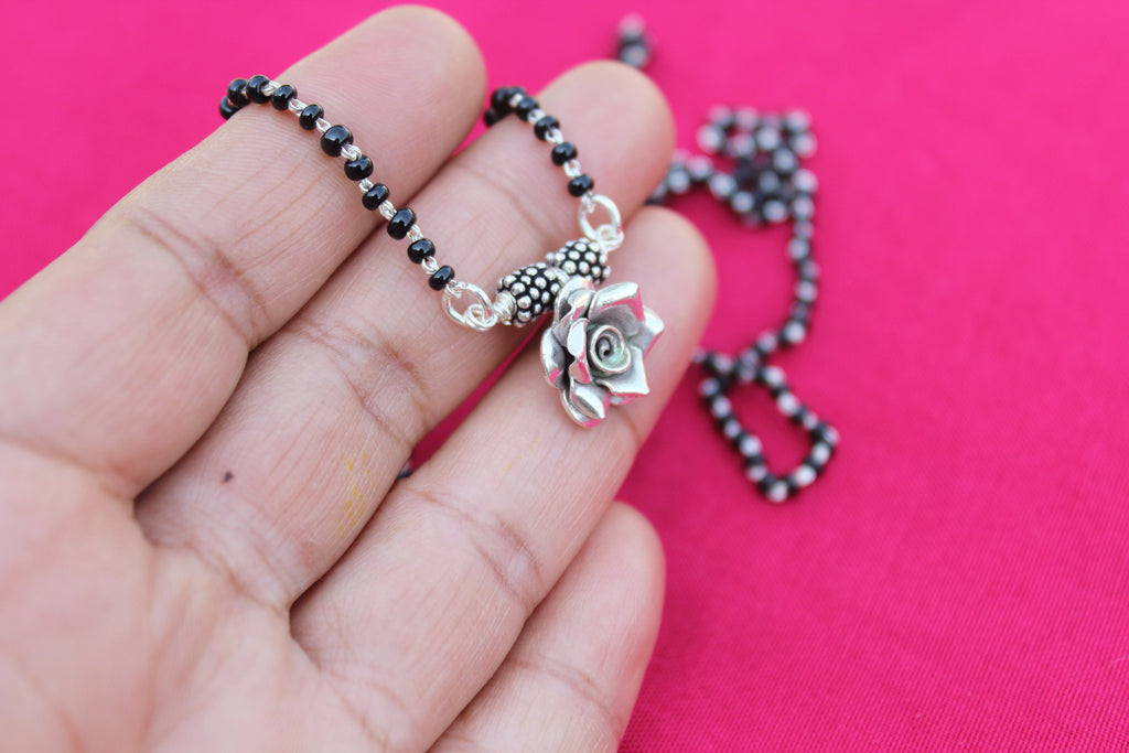 3D Bloom Rose Mangalsutra