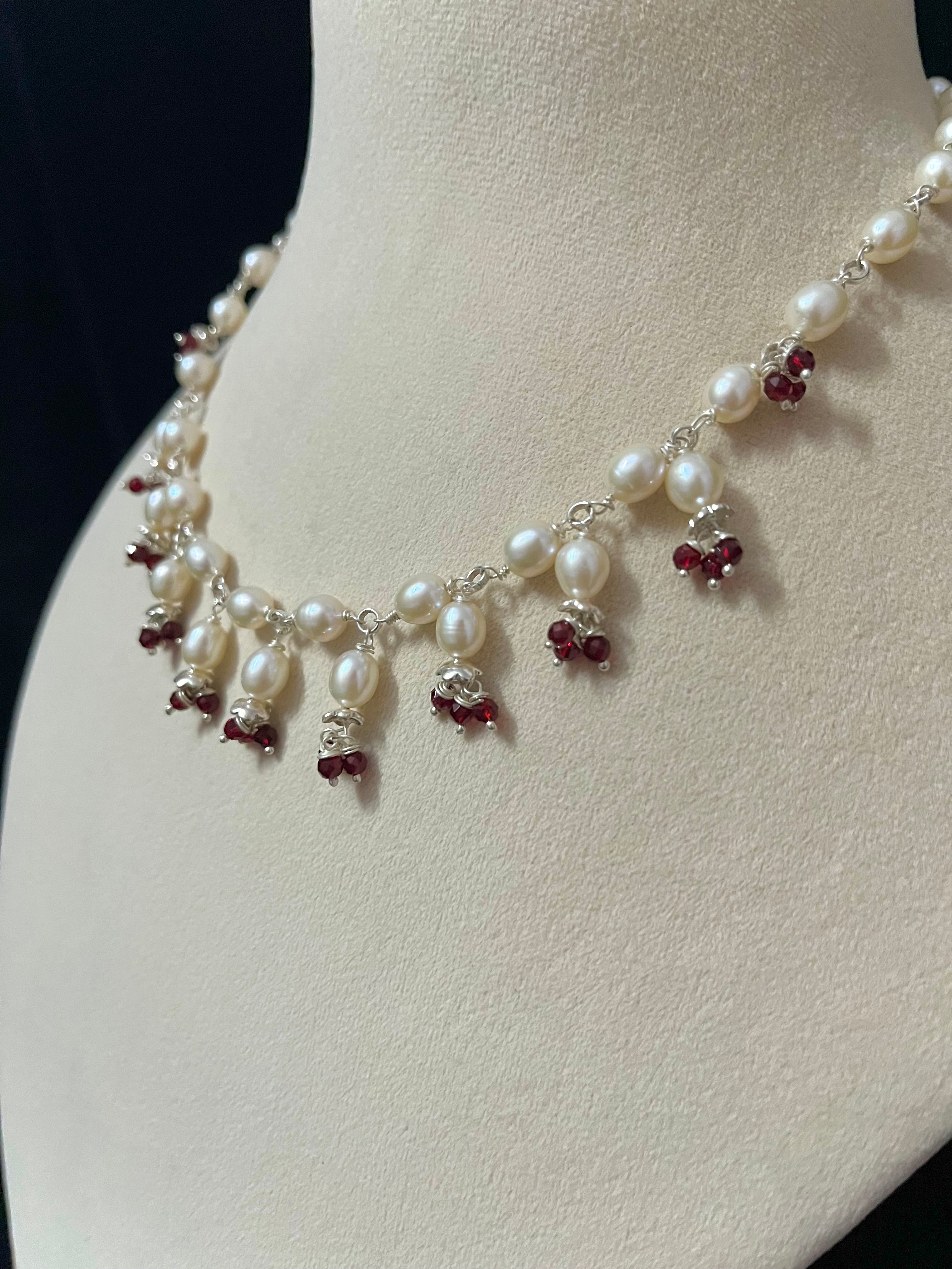Dancing Pearls Necklace set