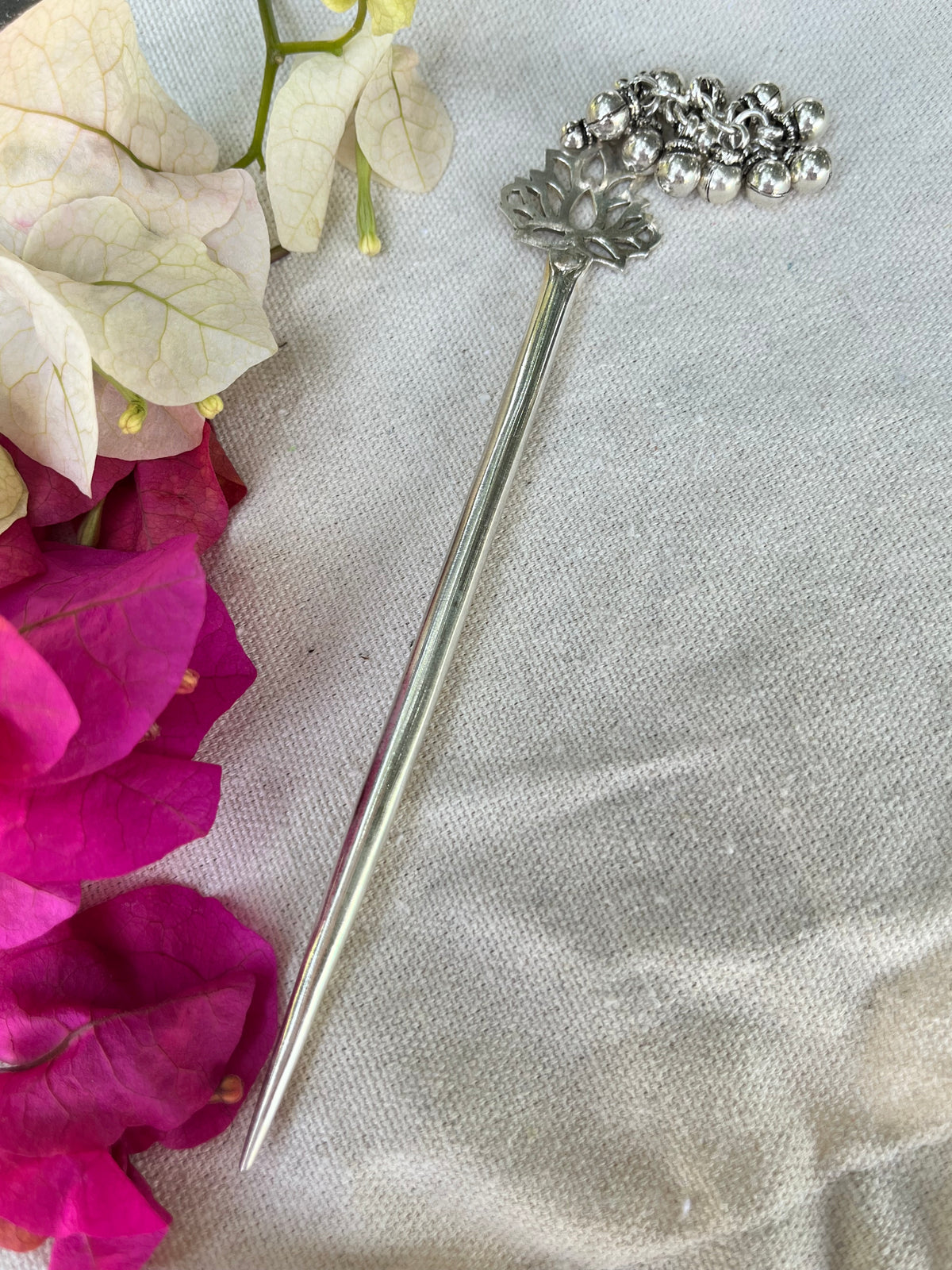 Ghungroo Hanging Lotus Juda Stick