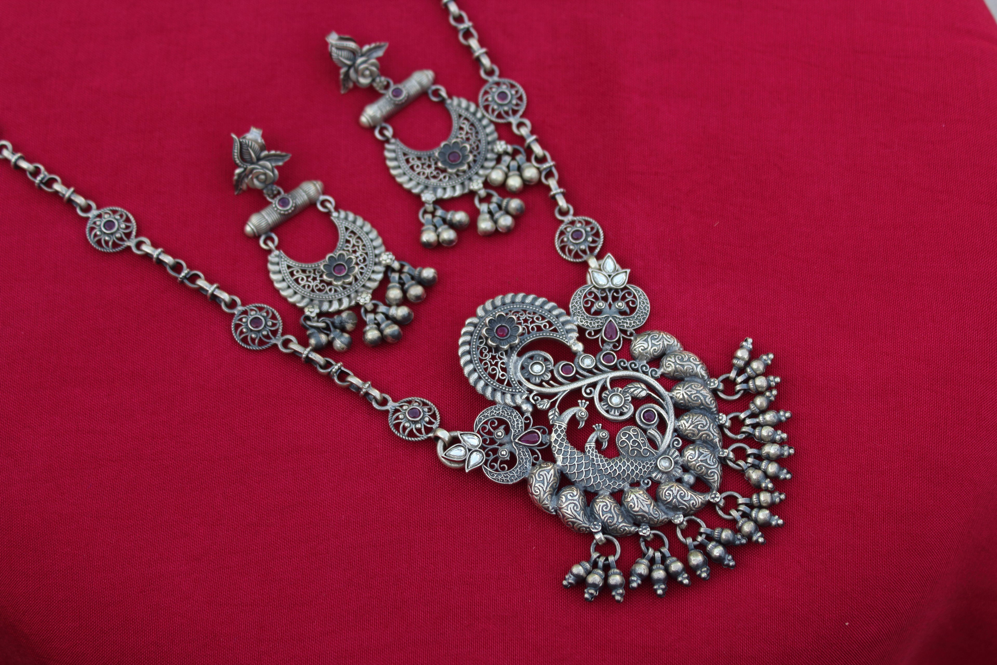 Detailed Jadau Peacock Necklace Set
