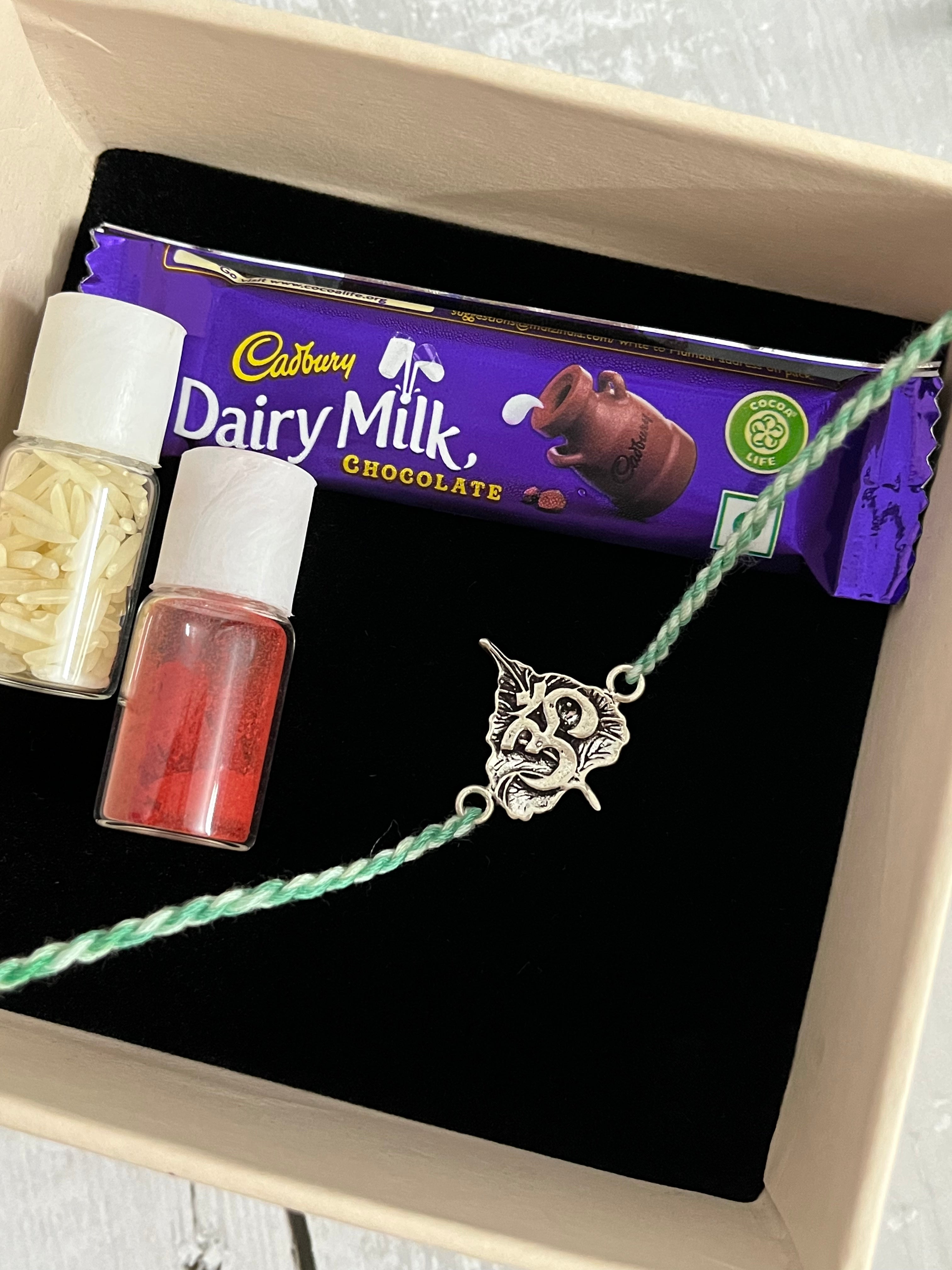 leafy Om Rakhi