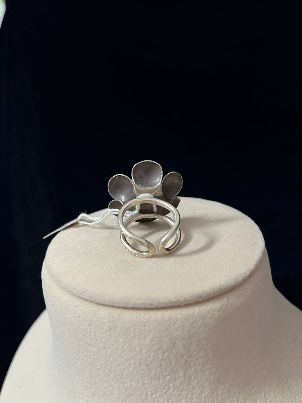 Blooming Rose ring round petal