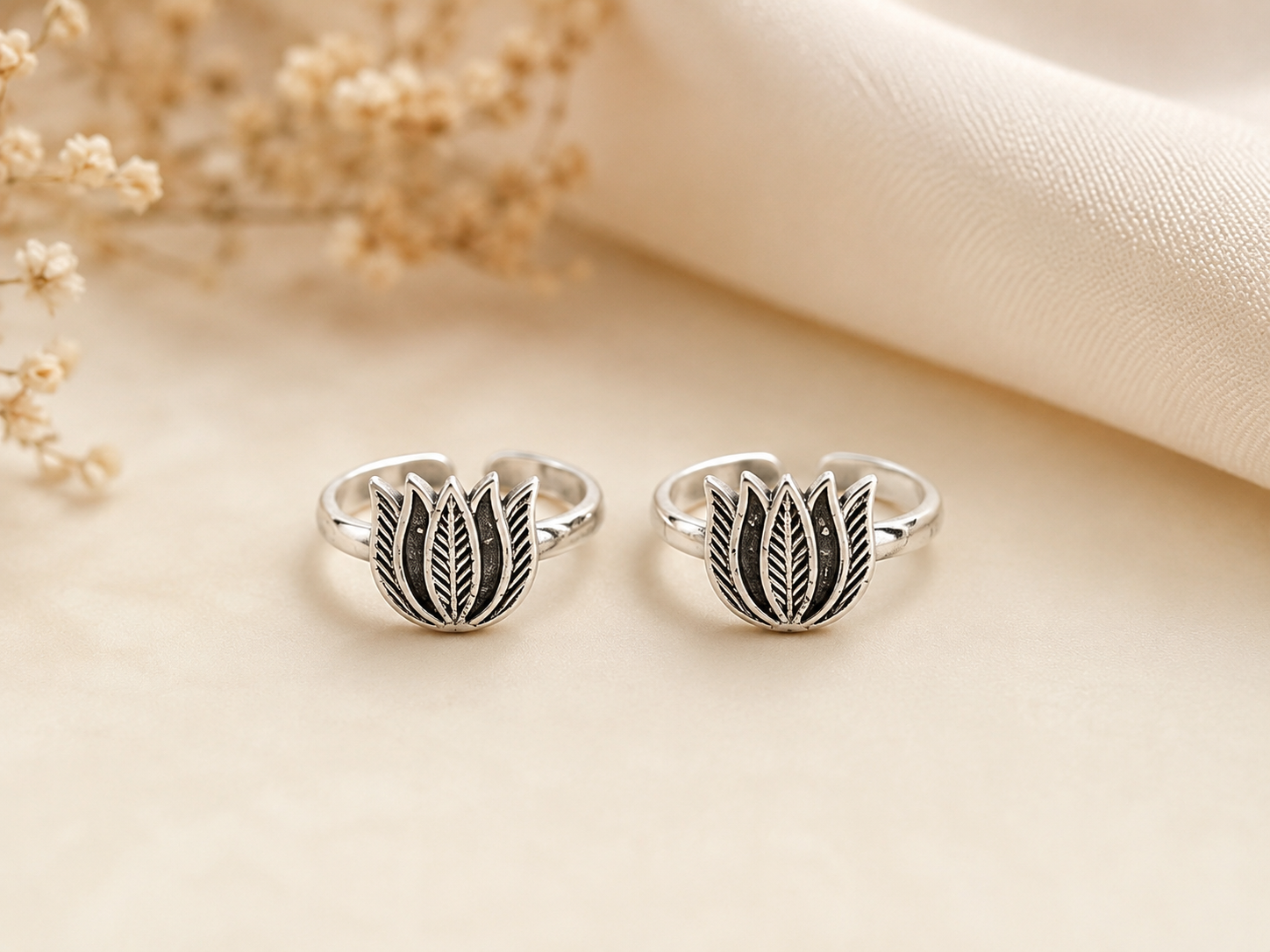 Carved Lotus Toe Ring