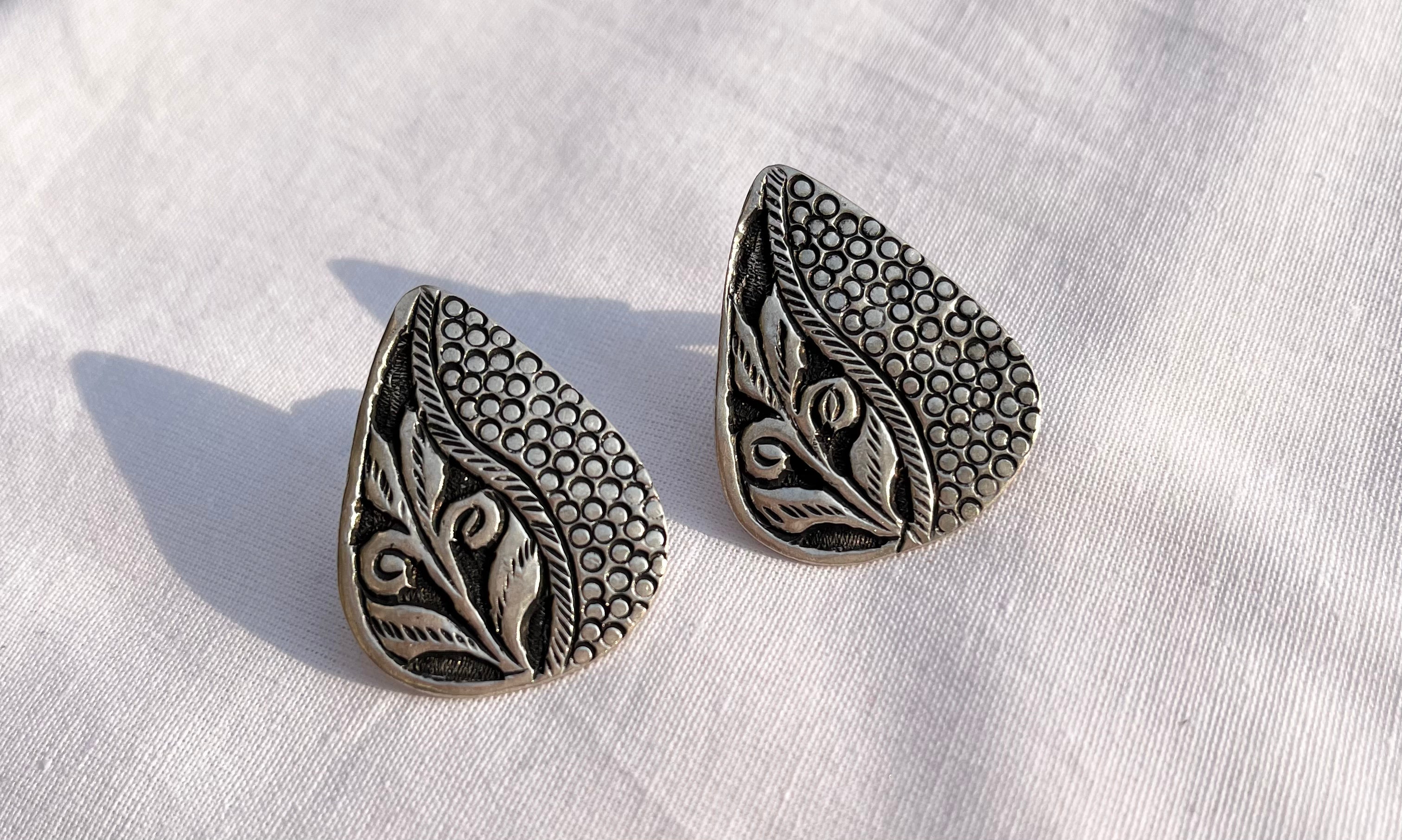 Drop Shape Chitai Stud Earring