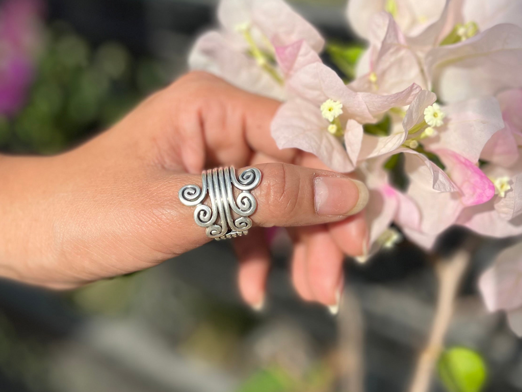 Wind Wave Statement Ring