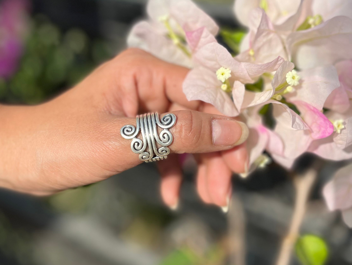 Wind Wave Statement Ring