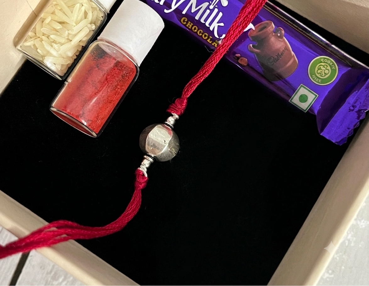Hexagon Bead Silver Rakhi
