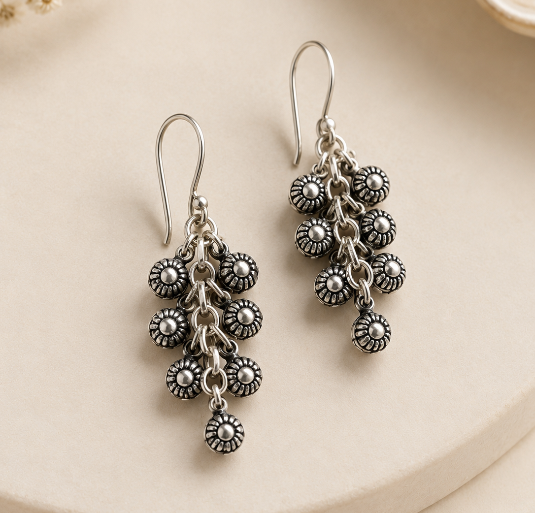 Carved Ghungroo Cluster Earring