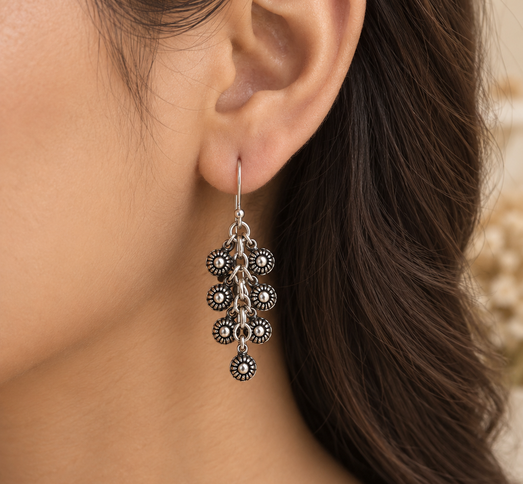 Carved Ghungroo Cluster Earring