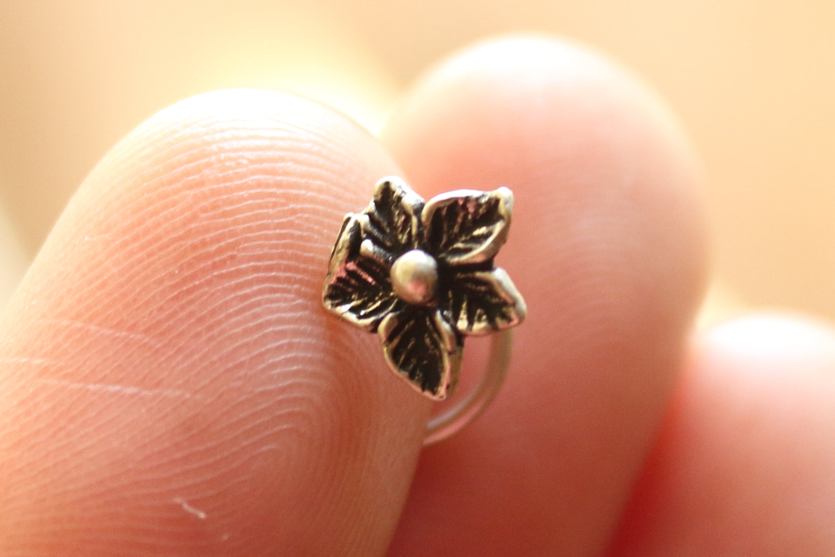 Flower Nose Pin