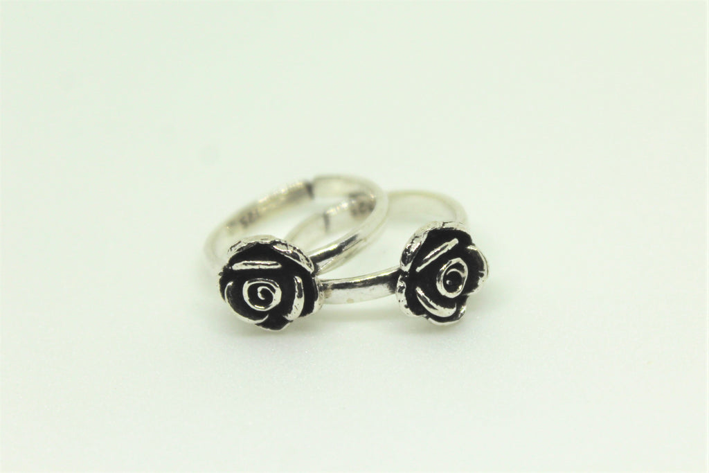 Blooming Rose Toe Ring