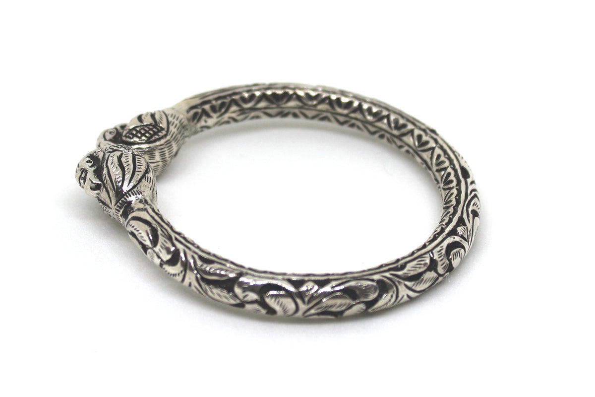 Chitai Peacock Statement Kada