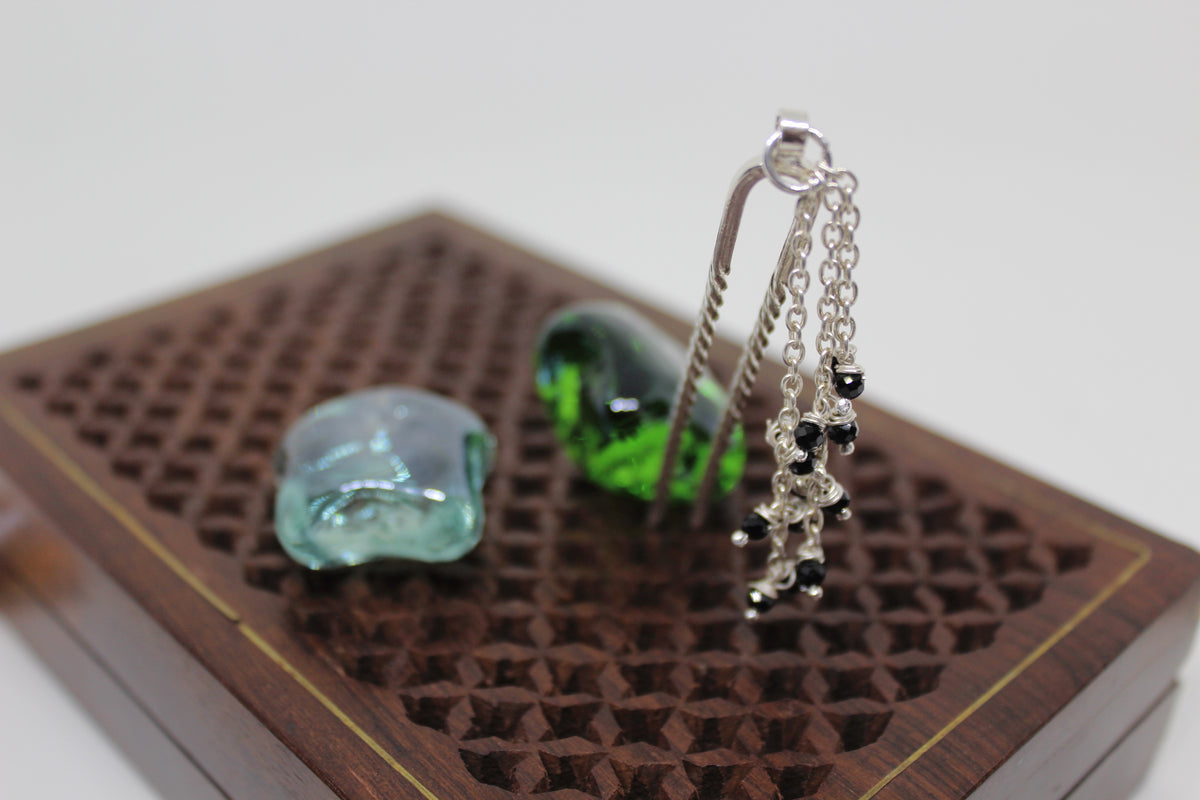 Juda Pin with Black Bead Hanging
