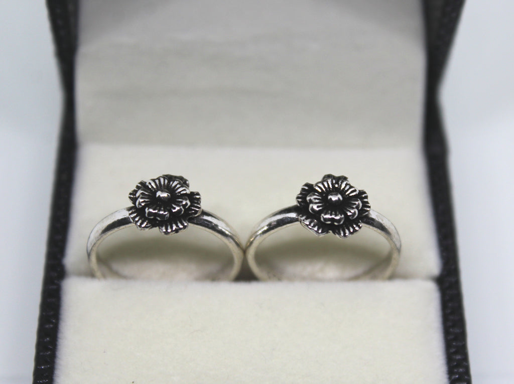Marigold Flower Toe Ring