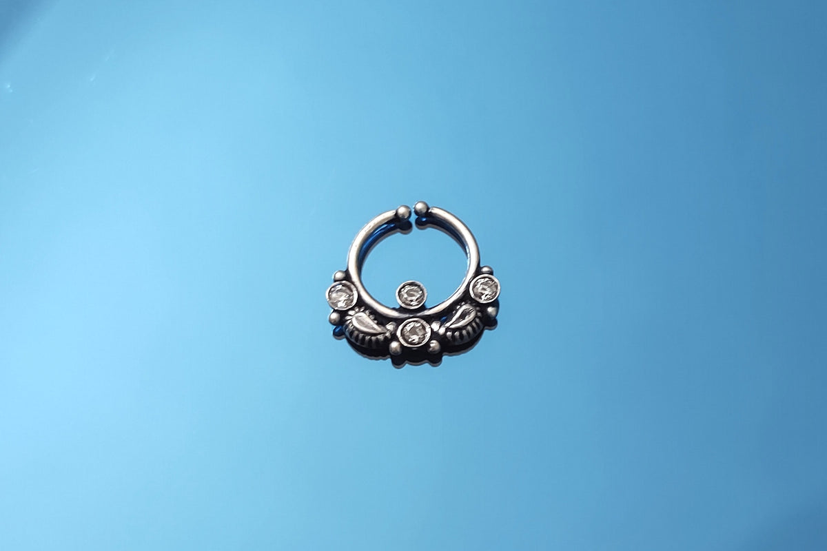 Leaf Septum White Stone Nose Ring(clip on)