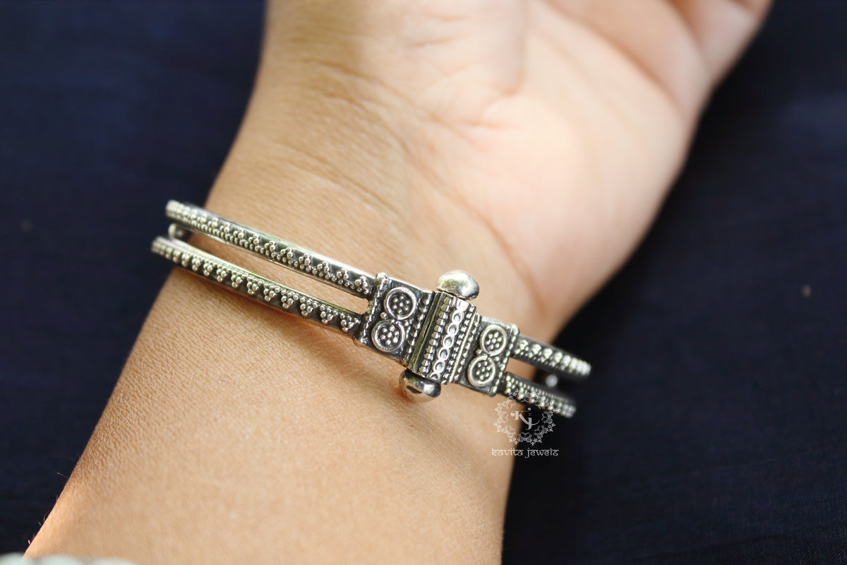 Classic Rawa Push Lock  Bangle
