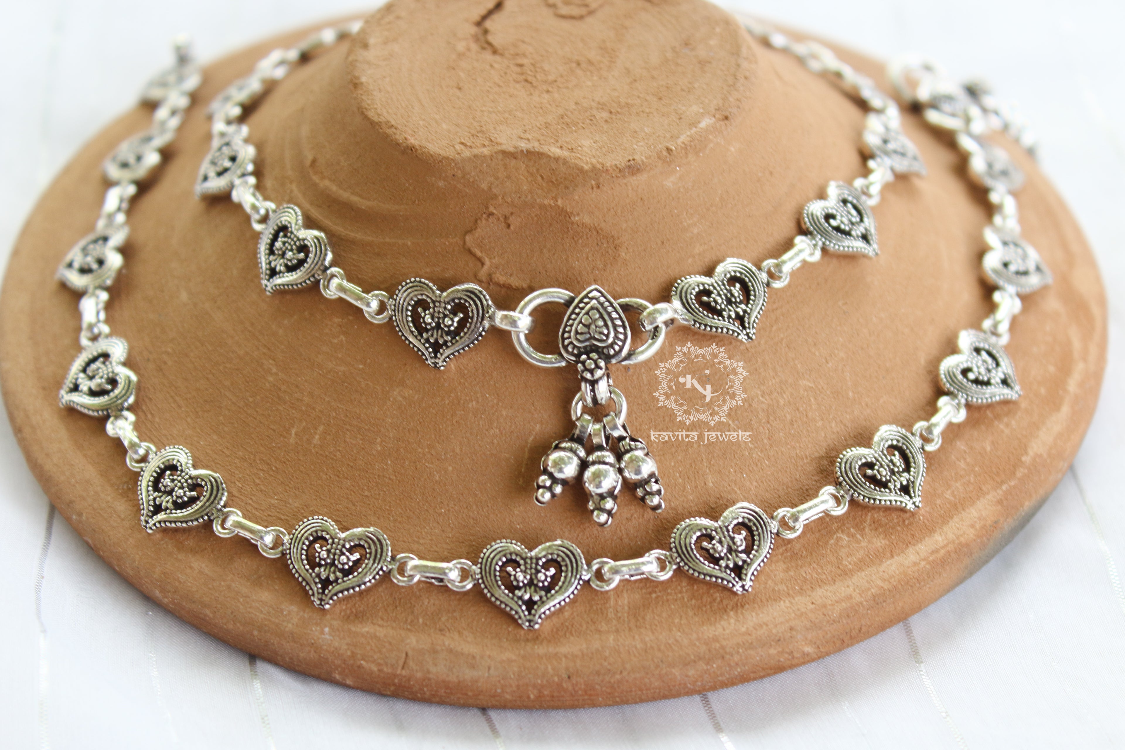 Rawa Heart Motif Anklet