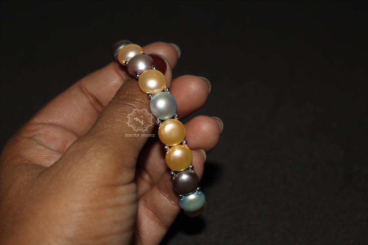 Multicolor Button Pearl Bracelet
