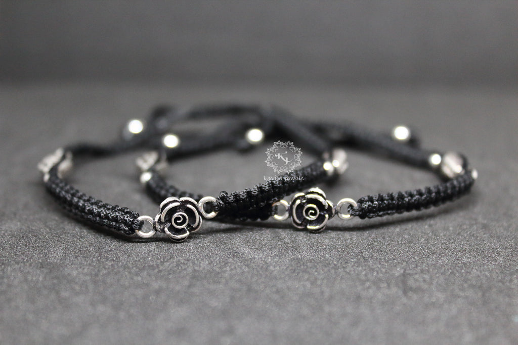 Rose Motif Thread Anklet