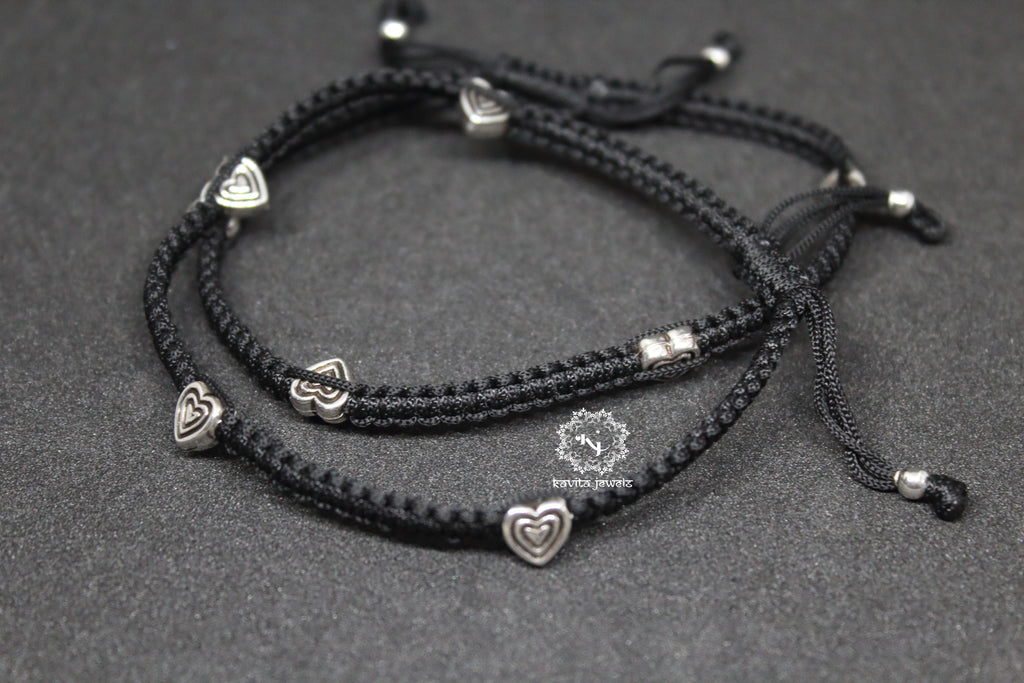 Heart Motif Thread Anklet