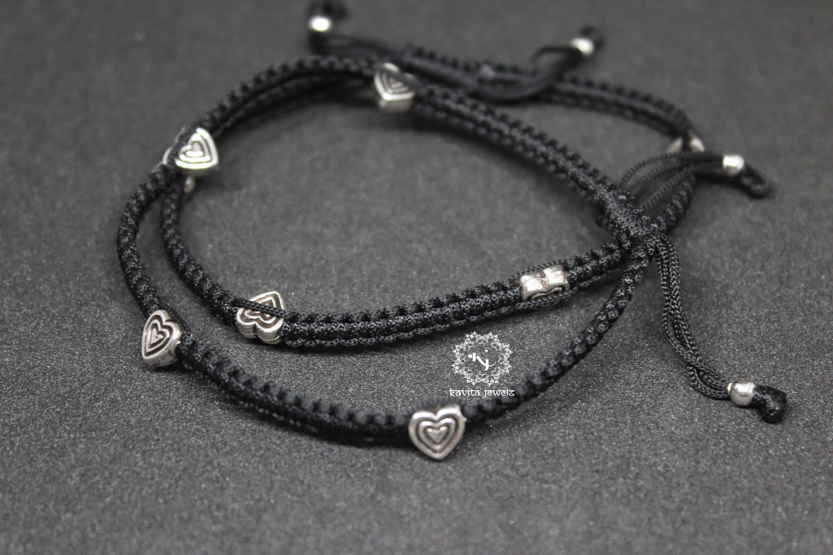 Heart Motif Thread Anklet