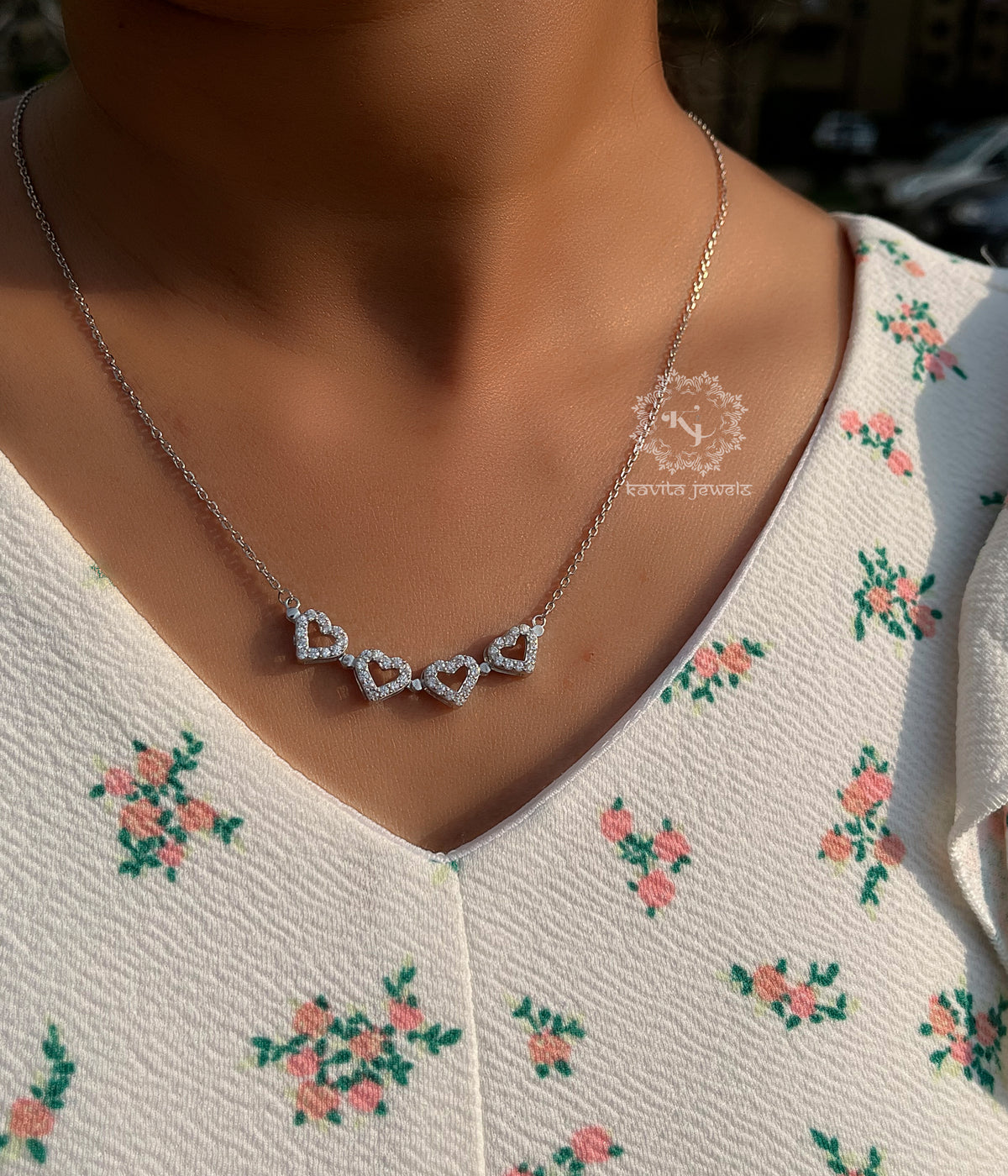 Magnetic Small Heart Necklace