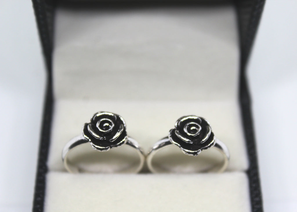 Blooming Rose Toe Ring