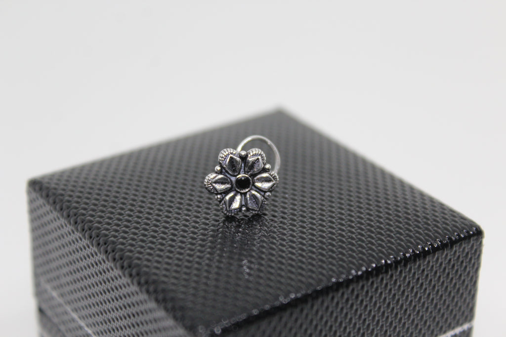Flower Nose pin(Black)