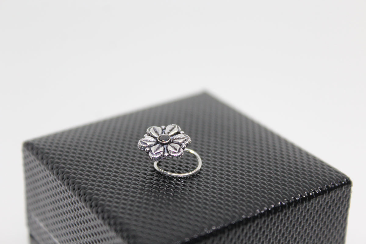 Flower Nose pin(Black)