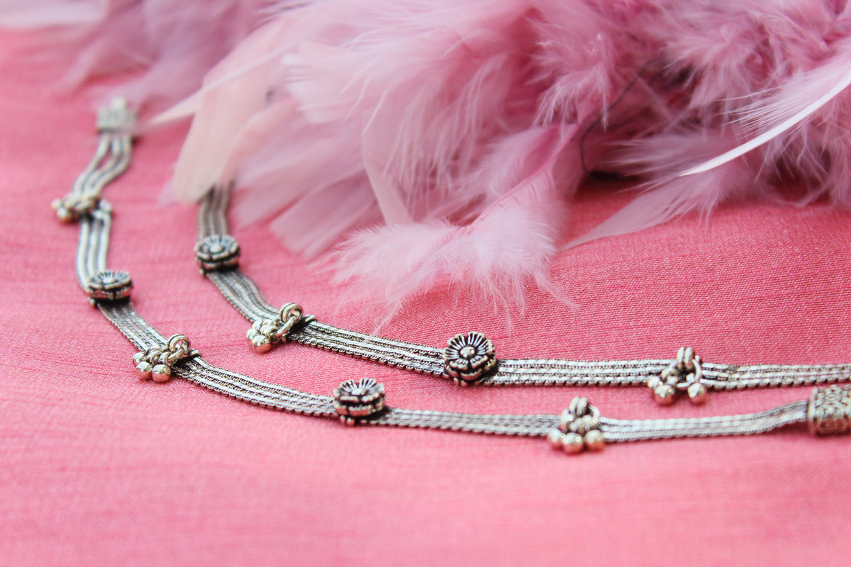 Marigold flower motif anklet