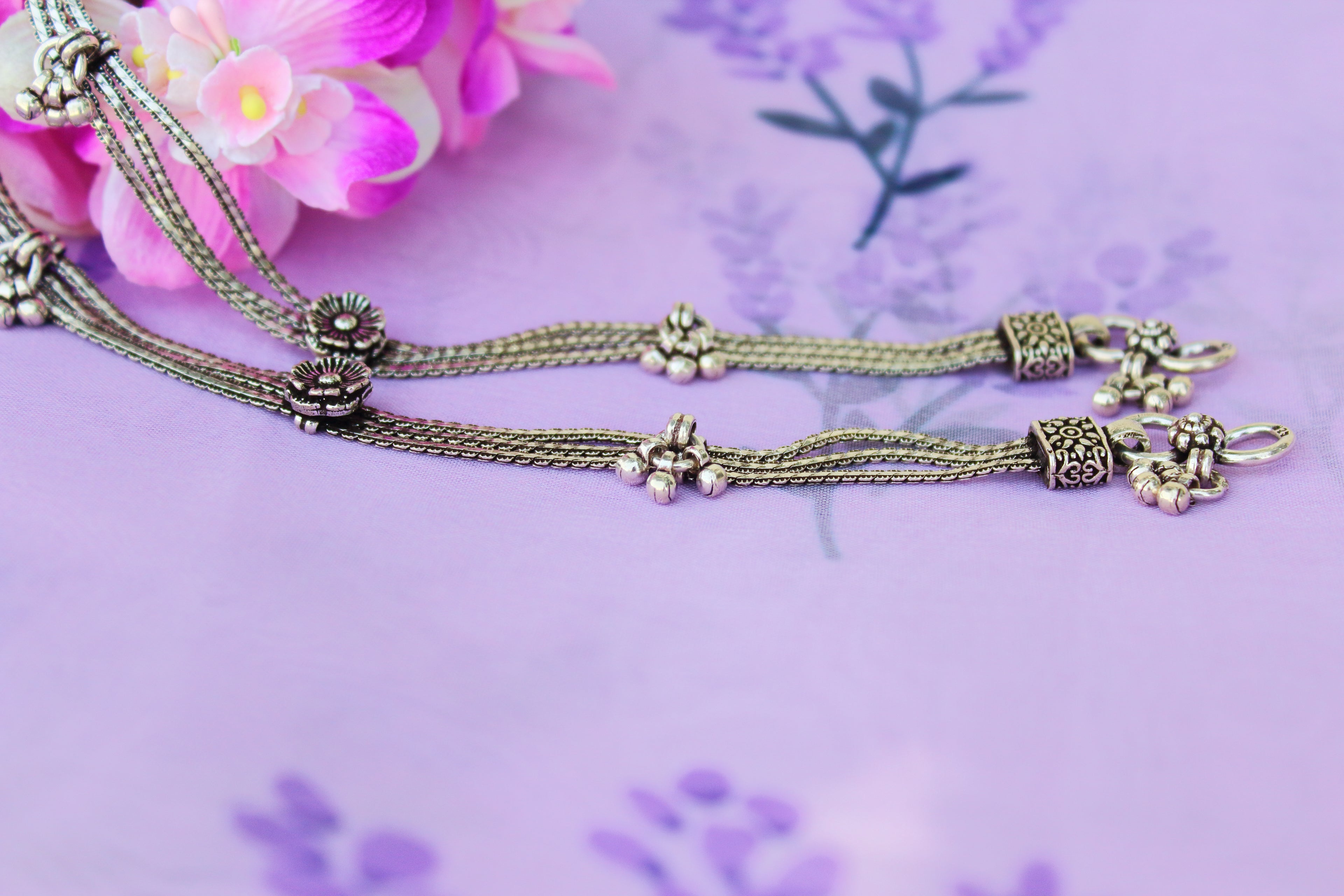 Marigold flower motif anklet