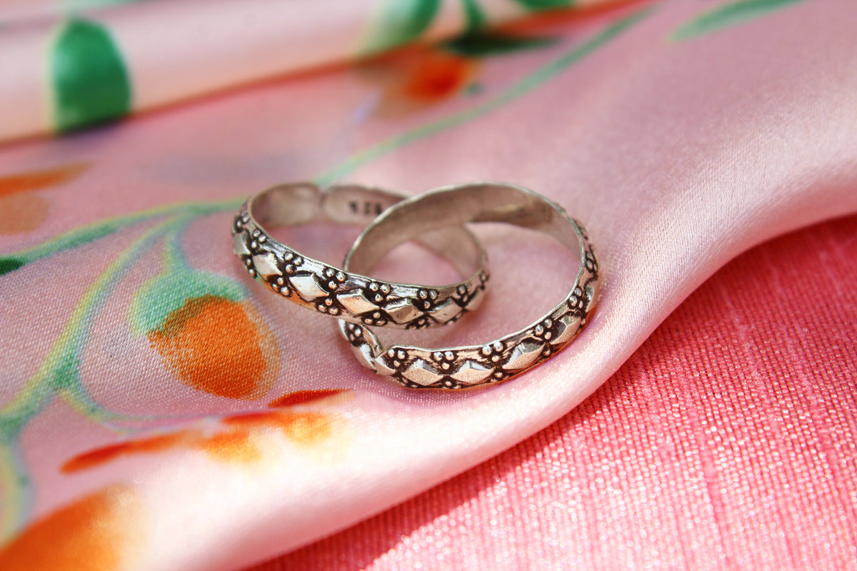 Rawa work challa toe ring