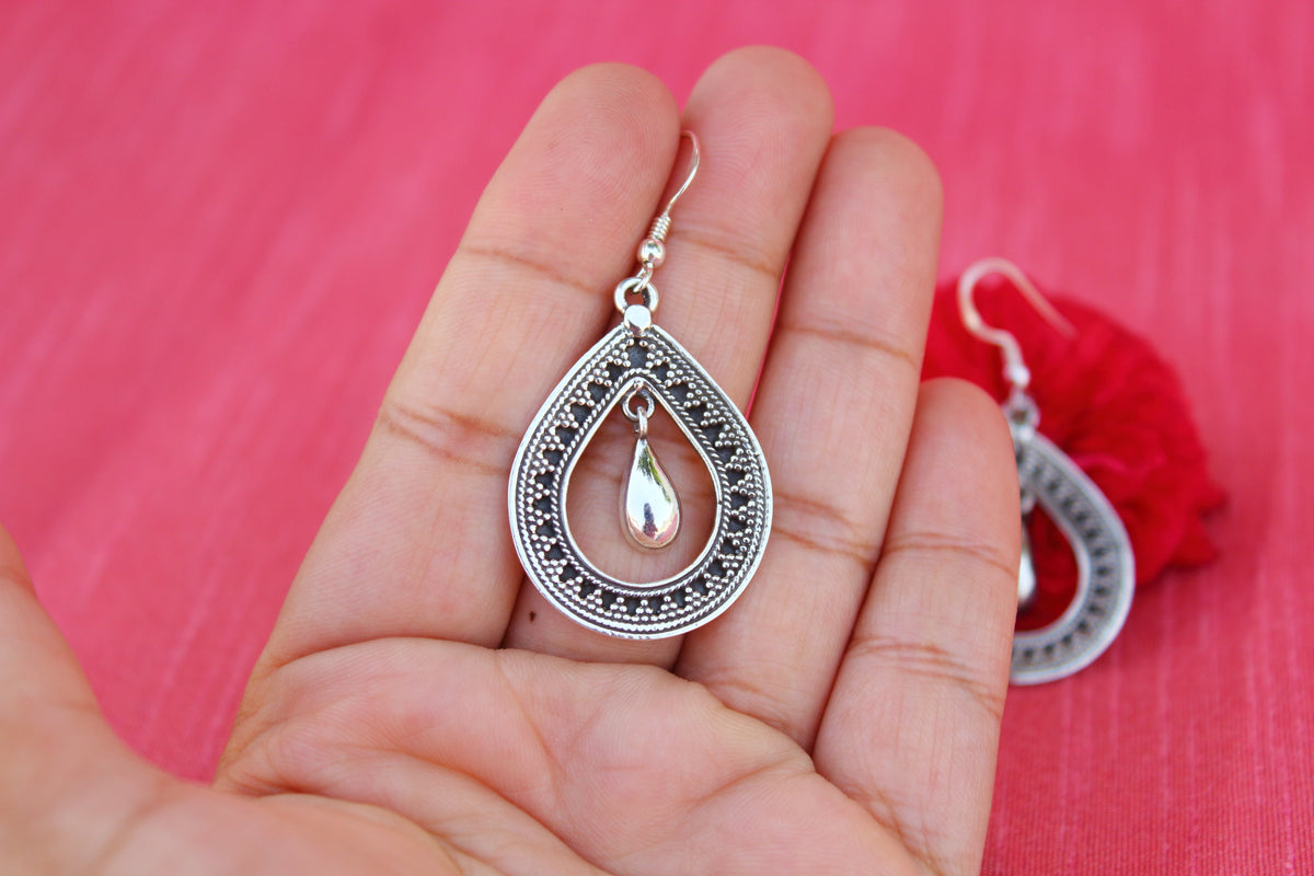 Rawa Drop Earring