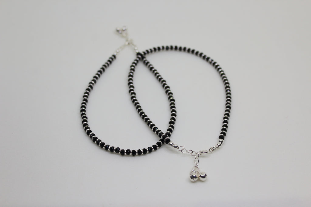 Black Beads Nazaria Anklet