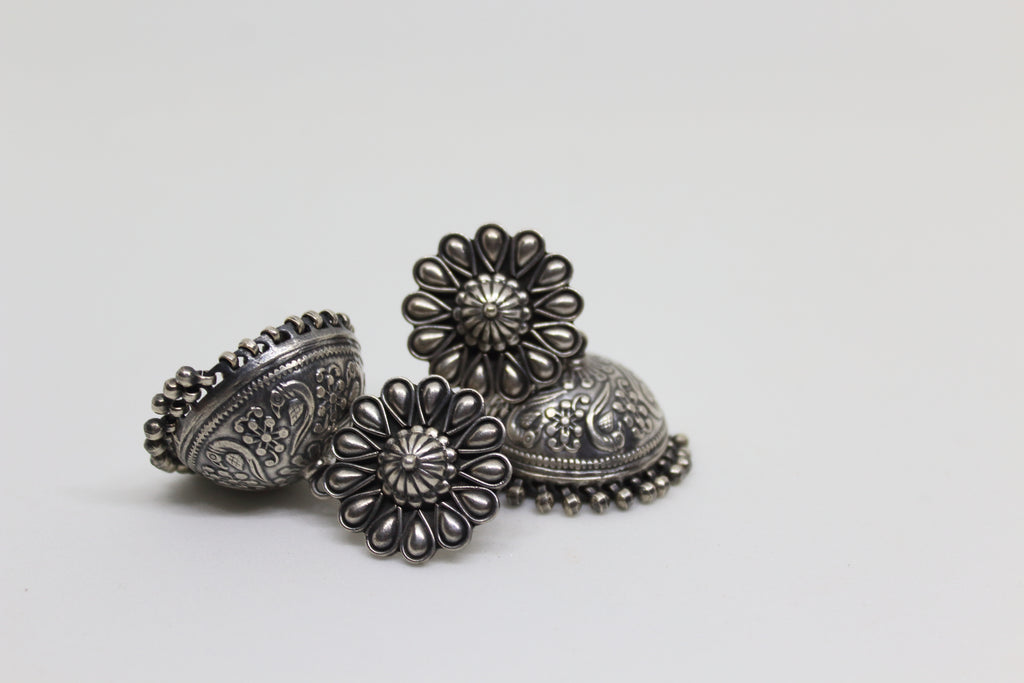 Sadabahar Carved Flower Jhumka