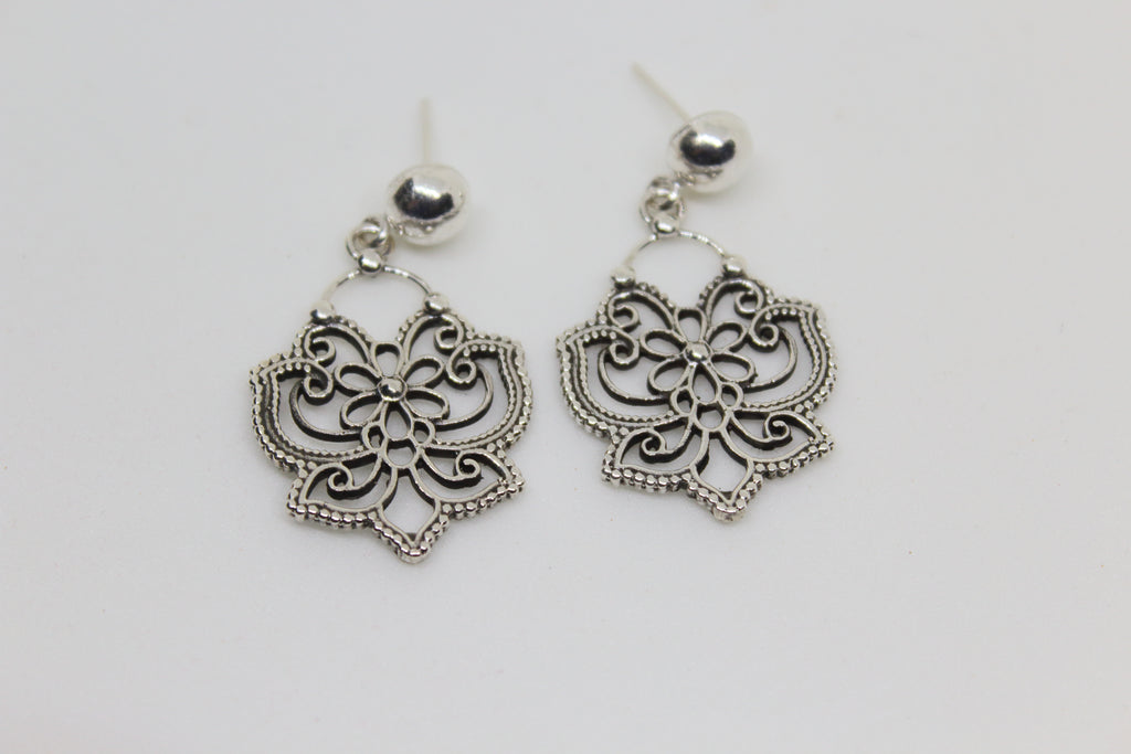 Fine Filigree Flower Earring