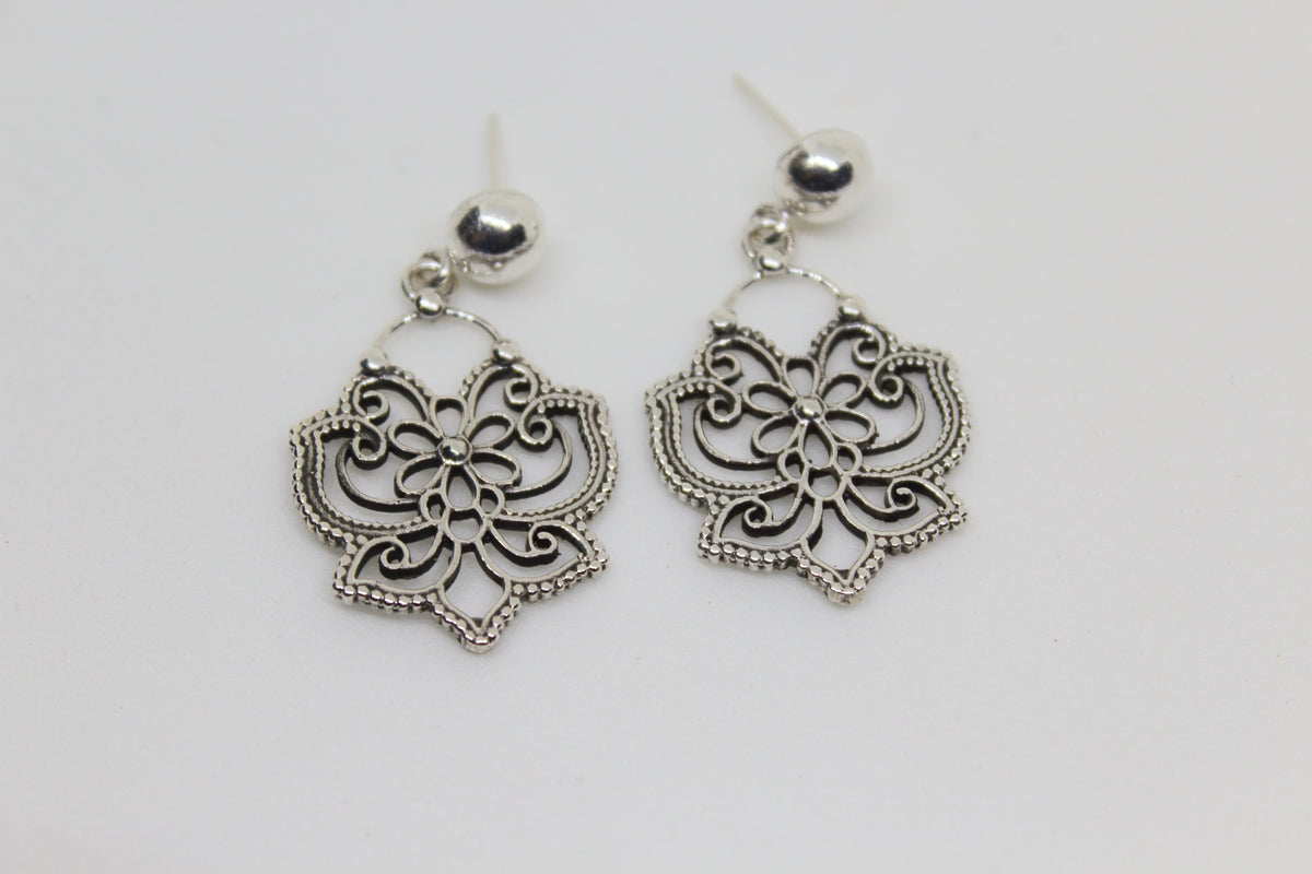 Fine Filigree Flower Earring