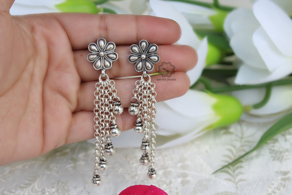 Sadabahar Carved Flower Layred Earrings