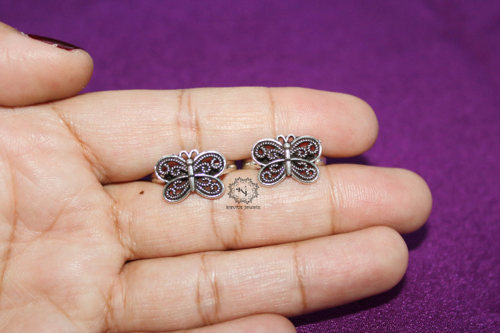 Intricate Butterfly Toe Ring