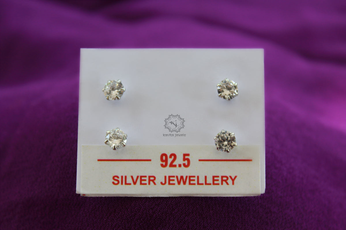 Round Cubic Zircon Studs