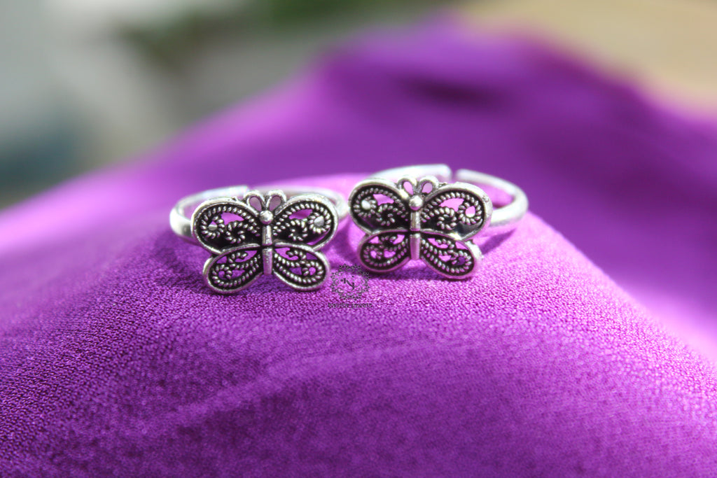 Intricate Butterfly Toe Ring