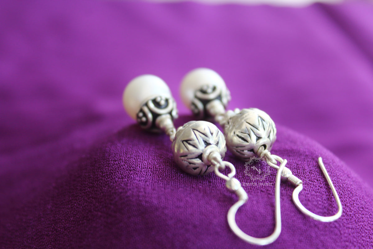 Pearl Drop Everyday Danglers