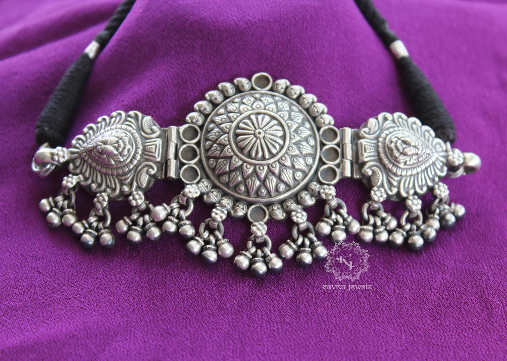 Detailed sunflower Carved Tri Motif Necklace