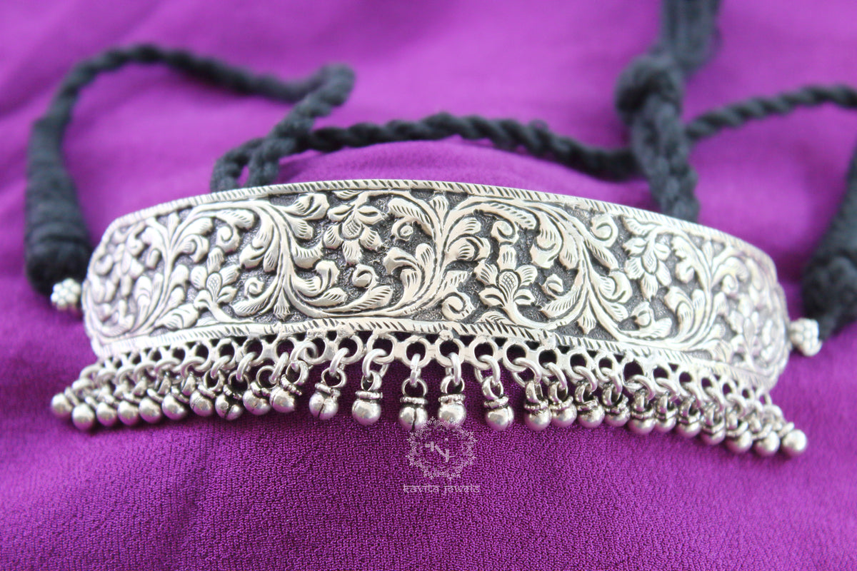 Detailed Chitai Necklace