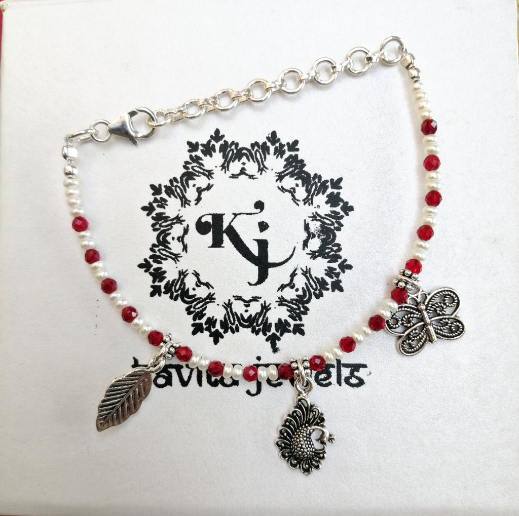 Pearl charms bracelet